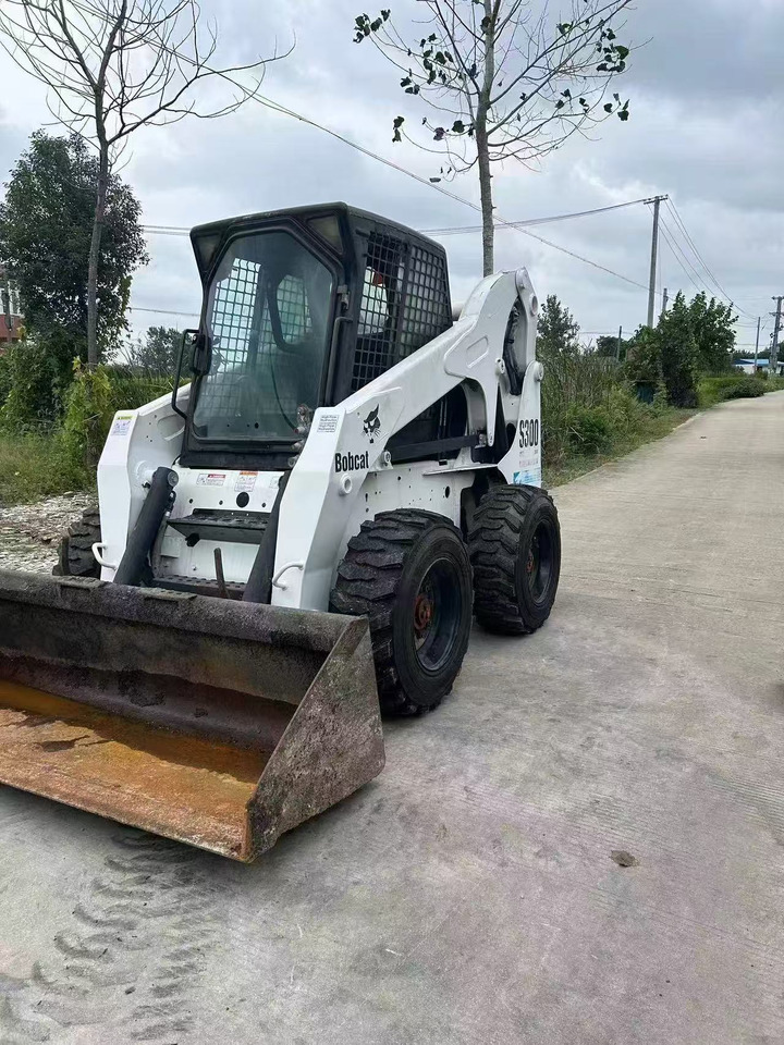 Bobcat S300 - Mini krautuvas: foto 5 Bobcat S300 - Mini krautuvas: foto 5