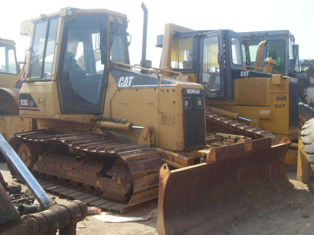 CAT D 3 G LGP - Buldozeris: foto 1 CAT D 3 G LGP - Buldozeris: foto 1