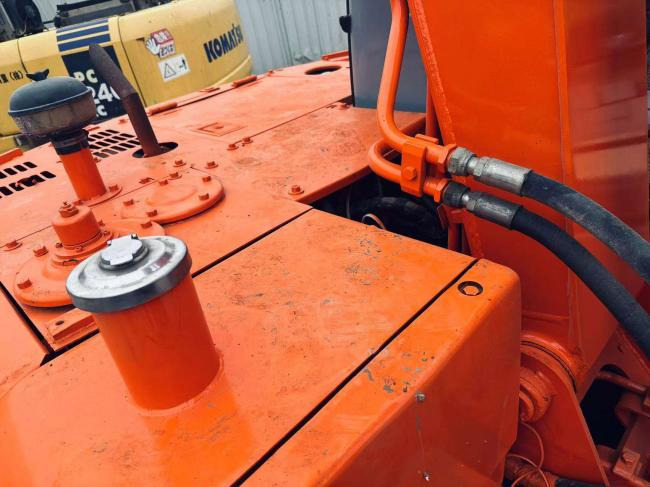 Hitachi EX60 - Vikšrinis ekskavatorius: foto 5 Hitachi EX60 - Vikšrinis ekskavatorius: foto 5