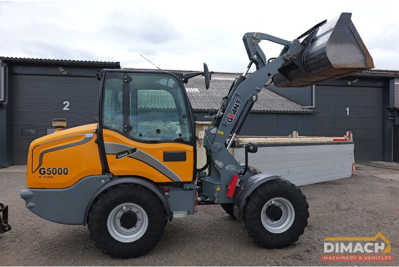 Giant Giant G5000DC X-TRA Hydraulische snelwissel, palletvorken - Vikšrinis mini krautuvas: foto 2 Giant Giant G5000DC X-TRA Hydraulische snelwissel, palletvorken - Vikšrinis mini krautuvas: foto 2