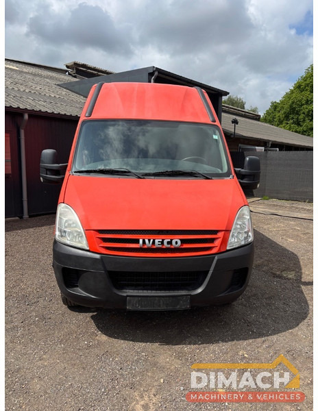 Iveco Daily 35C L2H2 85kW Dubbellucht, double air tyres - Krovininis mikroautobusas: foto 4 Iveco Daily 35C L2H2 85kW Dubbellucht, double air tyres - Krovininis mikroautobusas: foto 4