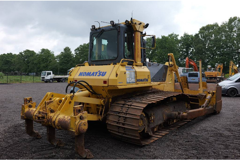 Komatsu D 65 PX-15 E0 ripper - manual engine - 388cm wide - Buldozeris: foto 2 Komatsu D 65 PX-15 E0 ripper - manual engine - 388cm wide - Buldozeris: foto 2