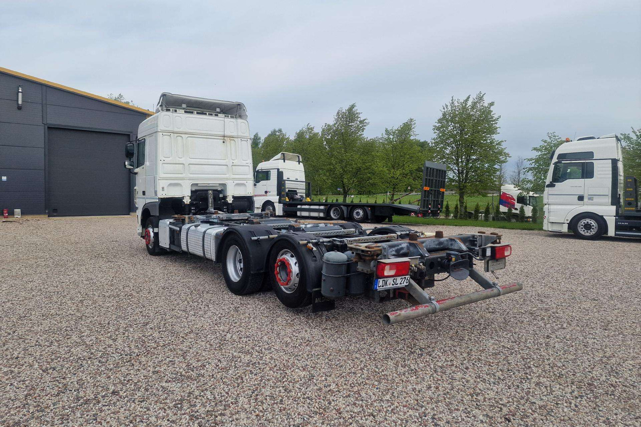 DAF XF 460 - Konteineris-vežimus/ Sukeisti kūną sunkvežimis: foto 3 DAF XF 460 - Konteineris-vežimus/ Sukeisti kūną sunkvežimis: foto 3