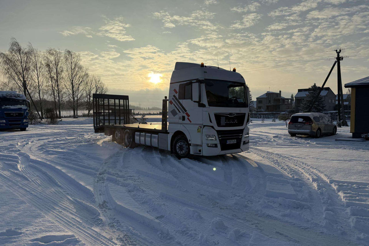 MAN TGX 26.420 - Autovežis sunkvežimis: foto 4 MAN TGX 26.420 - Autovežis sunkvežimis: foto 4