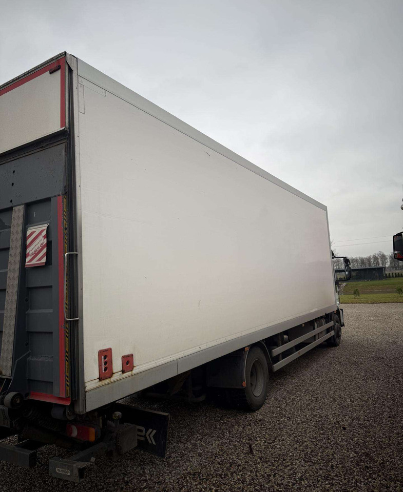 Volvo Kėbulas - Furgonas sunkvežimis: foto 4 Volvo Kėbulas - Furgonas sunkvežimis: foto 4