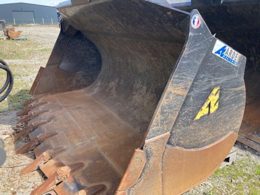 GODET ARDEN SEMI DELTA POUR CHARGEUSE CASE 921 - Kaušas: foto 2 GODET ARDEN SEMI DELTA POUR CHARGEUSE CASE 921 - Kaušas: foto 2