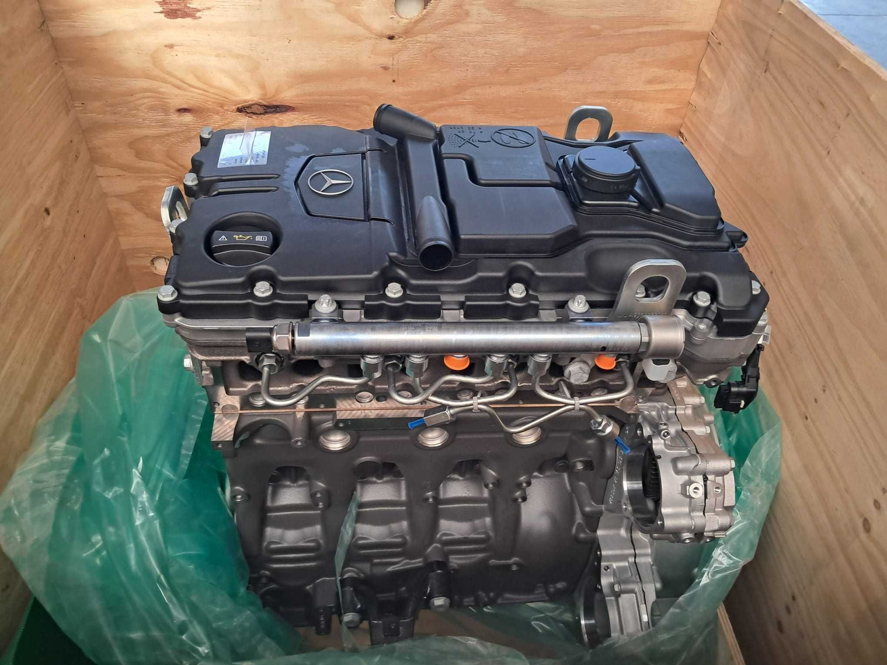 Silnik Mercedes om 933 MTU. Nowy. - Variklis: foto 1 Silnik Mercedes om 933 MTU. Nowy. - Variklis: foto 1