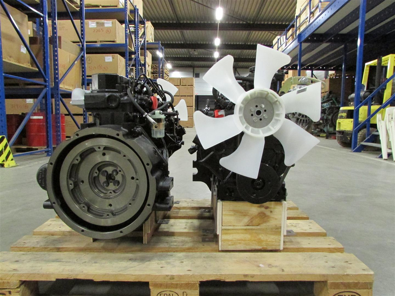 Mitsubishi NEW Engine S4L2-Z562SD / S4L2-61SD - Variklis - Kita technika: foto 2 Mitsubishi NEW Engine S4L2-Z562SD / S4L2-61SD - Variklis - Kita technika: foto 2