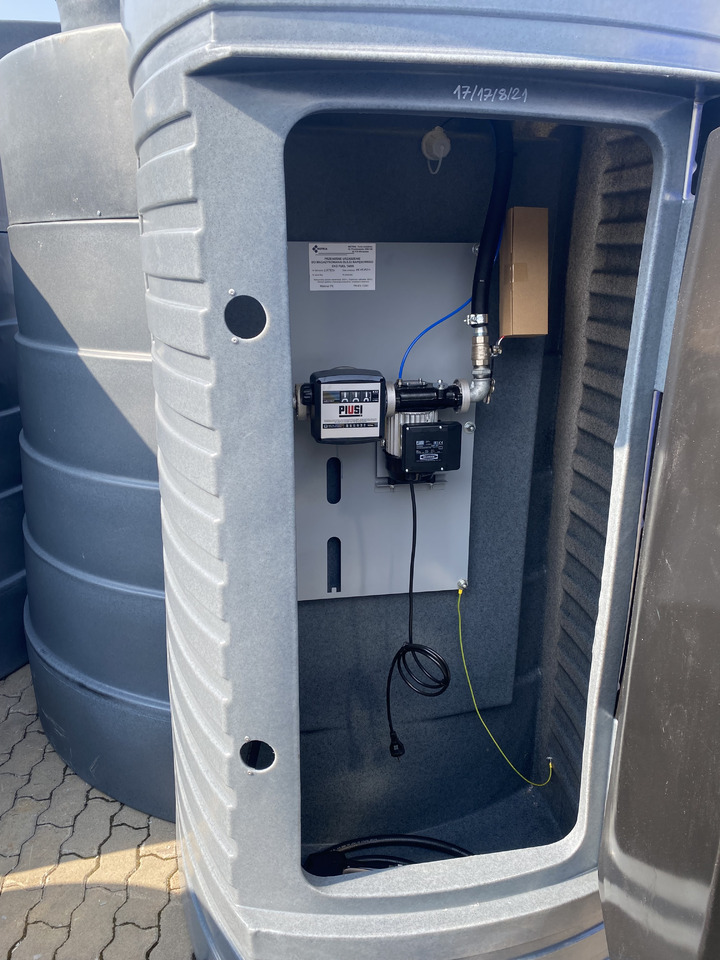 DC Dieseltank / Double-walled fuel tank for diesel fuel / Cuve à gasoil / Serbatoio gasolio / Бак для дизельного топлива / Zbiornik dwupłaszczowe na paliwo do oleju napędowego 5000 l - Sandėliavimo talpykla: foto 3 DC Dieseltank / Double-walled fuel tank for diesel fuel / Cuve à gasoil / Serbatoio gasolio / Бак для дизельного топлива / Zbiornik dwupłaszczowe na paliwo do oleju napędowego 5000 l - Sandėliavimo talpykla: foto 3