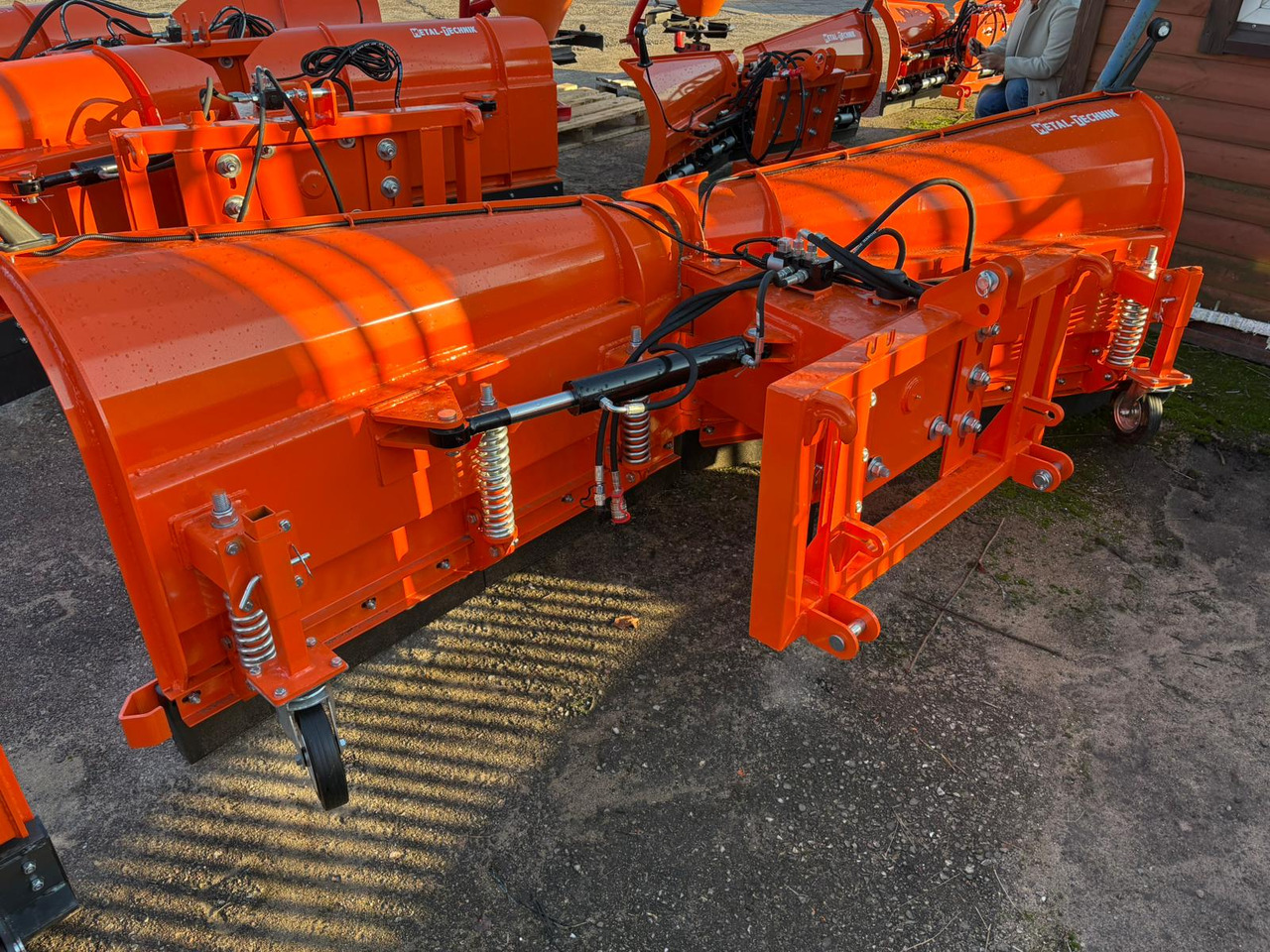 METAL-TECHNIK Schneeschild / Snow plow / Lame à neige / Sgombraneve dritto / Снегоочистель / Pług odśnieżny 3 m - Sniego peilis - Sniego peilis: foto 3 METAL-TECHNIK Schneeschild / Snow plow / Lame à neige / Sgombraneve dritto / Снегоочистель / Pług odśnieżny 3 m - Sniego peilis - Sniego peilis: foto 3