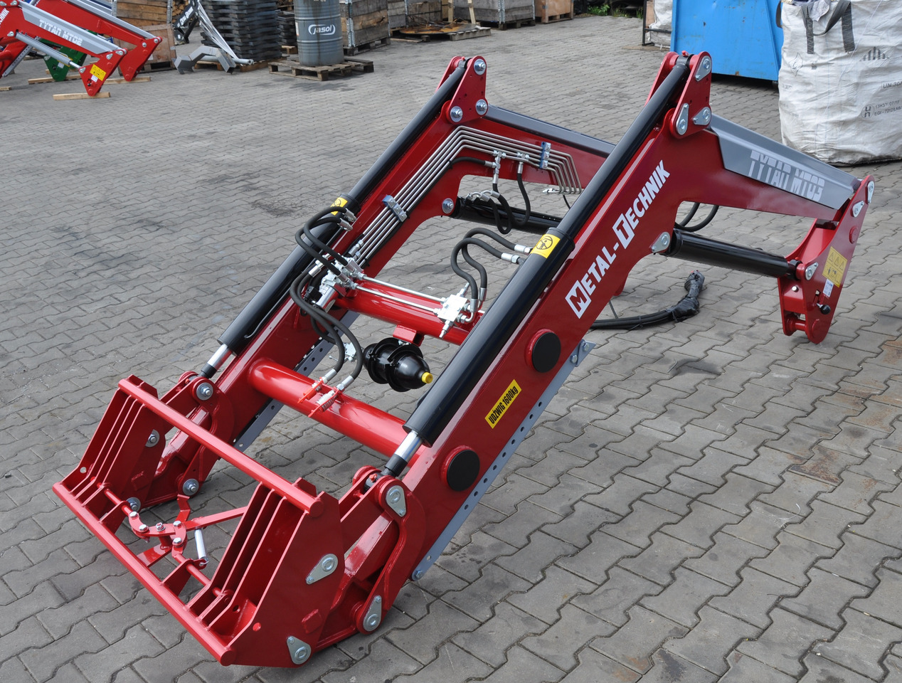 Metal-Technik Frontlader / Front loader / Chargeur frontal / Caricatore frontale / Фронтальный погрузчик / Ładowacz czołowy Tytan MT-03 - Traktorius - frontalinis krautuvas - Traktorius - frontalinis krautuvas: foto 4 Metal-Technik Frontlader / Front loader / Chargeur frontal / Caricatore frontale / Фронтальный погрузчик / Ładowacz czołowy Tytan MT-03 - Traktorius - frontalinis krautuvas - Traktorius - frontalinis krautuvas: foto 4