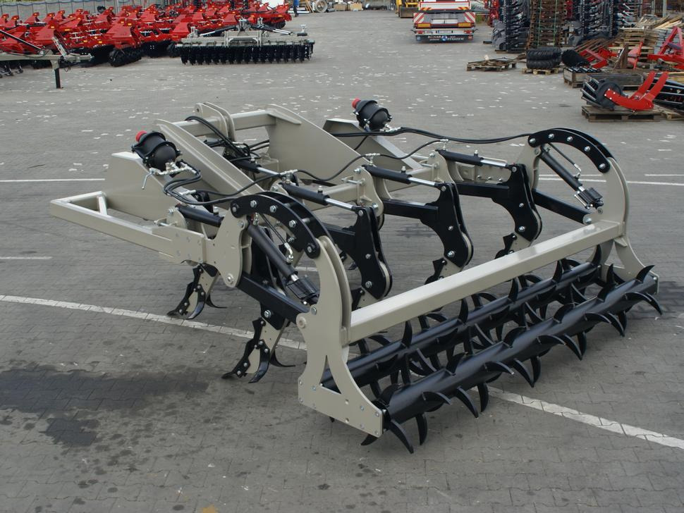 Nauja Giluminis purentuvas ROLEX Meißelpflug / Chisel plough / Decompacteur chisel / Aratro a scalpello Chisel / Чизельный плуг / Pług dłutowy 3 m: foto 15