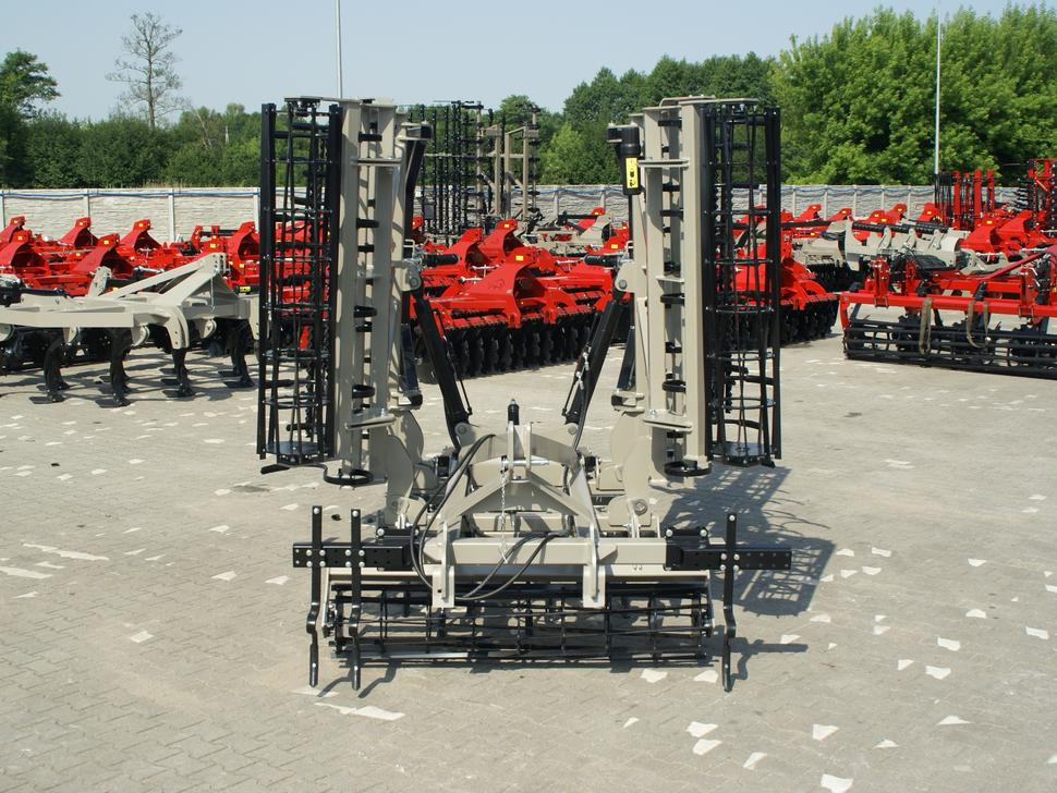 Nauja Kultivatorius ROLEX Saatbettkombination / Hydraulically cultivator / Vibroculteur / Aggregato di coltivazione /  Почвообрабатывающий гидравлический складывающийся агрегат / Agregat uprawowy hydraulicznie składany: foto 17