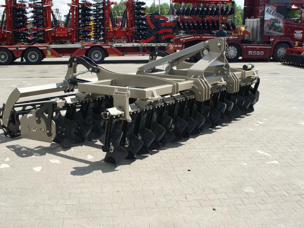 ROLEX Scheibenegge / Cross-Cutter harrow / Dechaumeur cross-cutter / Cross Cutter erpice / Борона с поперечным катком жёсткий/ Brona cross cutter sztywna 4 m - Diskiniai skutikai: foto 5 ROLEX Scheibenegge / Cross-Cutter harrow / Dechaumeur cross-cutter / Cross Cutter erpice / Борона с поперечным катком жёсткий/ Brona cross cutter sztywna 4 m - Diskiniai skutikai: foto 5