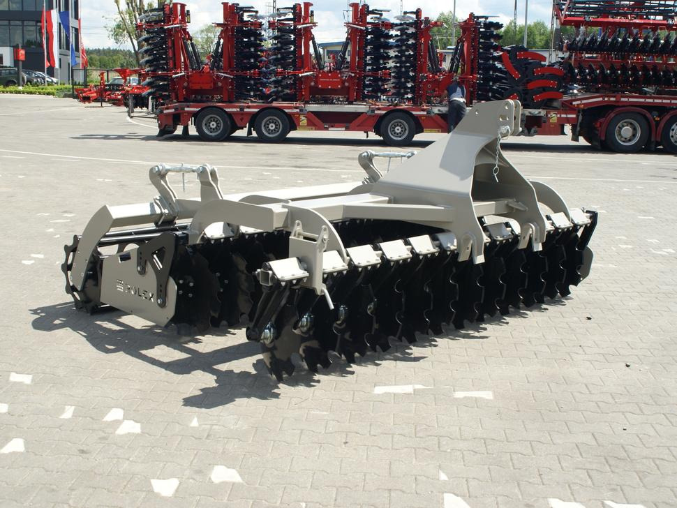 ROLEX Scheibenegge / Disc harrow / Dechaumeur à disques / Erpice a dischi / Дисковая борона / Brona talerzowa 3 m - Diskiniai skutikai: foto 5 ROLEX Scheibenegge / Disc harrow / Dechaumeur à disques / Erpice a dischi / Дисковая борона / Brona talerzowa 3 m - Diskiniai skutikai: foto 5