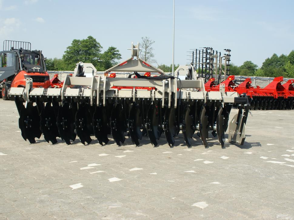 ROLEX Scheibenegge / Discs harrow / Dechaumeur à disques / Erpice a dischi / Дисковая борона / Brona talerzowa 3 m - Diskiniai skutikai: foto 2 ROLEX Scheibenegge / Discs harrow / Dechaumeur à disques / Erpice a dischi / Дисковая борона / Brona talerzowa 3 m - Diskiniai skutikai: foto 2