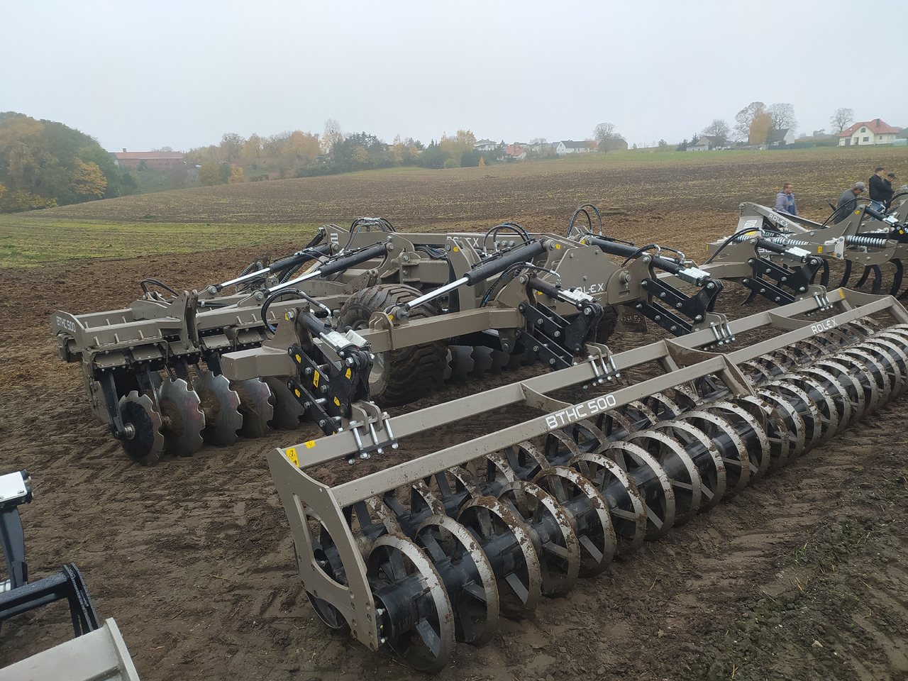 ROLEX Scheibenegge / Hydraulic discs harrow / Dechaumeur à disques / Erpice a dischi / Grada de discos / Дисковая борона / Brona talerzowa 5 m - Diskiniai skutikai: foto 1 ROLEX Scheibenegge / Hydraulic discs harrow / Dechaumeur à disques / Erpice a dischi / Grada de discos / Дисковая борона / Brona talerzowa 5 m - Diskiniai skutikai: foto 1