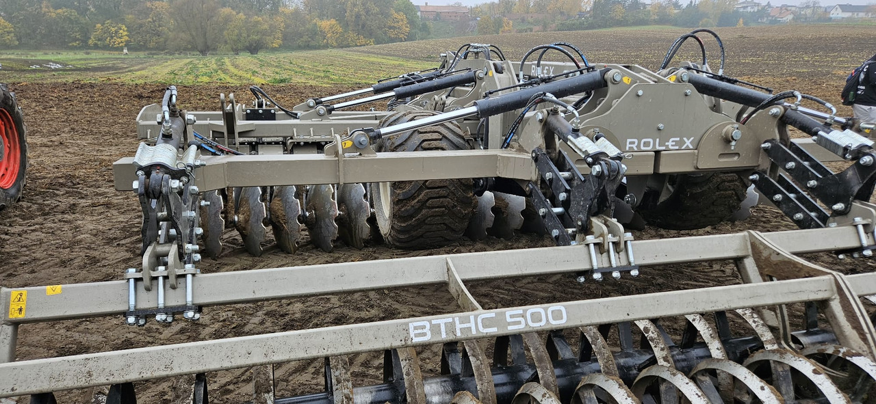 ROLEX Scheibenegge / Hydraulic discs harrow / Dechaumeur à disques / Erpice a dischi / Grada de discos / Дисковая борона / Brona talerzowa 5 m - Diskiniai skutikai: foto 2 ROLEX Scheibenegge / Hydraulic discs harrow / Dechaumeur à disques / Erpice a dischi / Grada de discos / Дисковая борона / Brona talerzowa 5 m - Diskiniai skutikai: foto 2