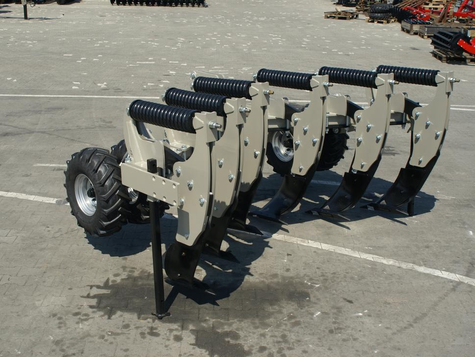 Nauja Giluminis purentuvas ROLEX Tiefenlockerer / Subsoiler / Décompacteur / Dissodatori / Subsolador / Глубокорыхлитель / Głębosz typ V 3 m: foto 17