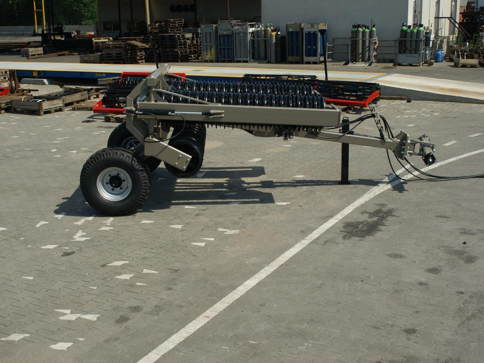 Rolex Ackerwalze / Sowing roller / Rouleau Cambridge / Attrezzi per rullatura / Rodillo / Посевной каток / Wał posiewny 6,3 m - Tankinimo volas: foto 4 Rolex Ackerwalze / Sowing roller / Rouleau Cambridge / Attrezzi per rullatura / Rodillo / Посевной каток / Wał posiewny 6,3 m - Tankinimo volas: foto 4