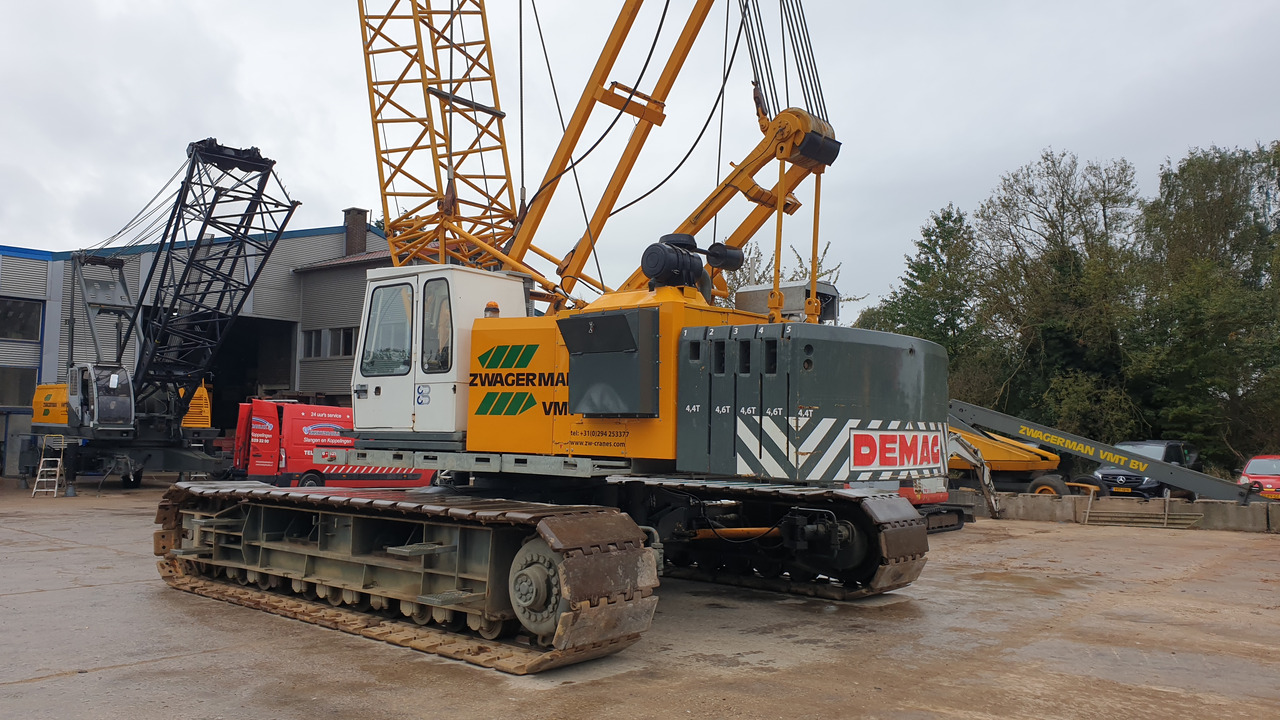 Demag CC-300 - Vikšrinis kranas: foto 1 Demag CC-300 - Vikšrinis kranas: foto 1