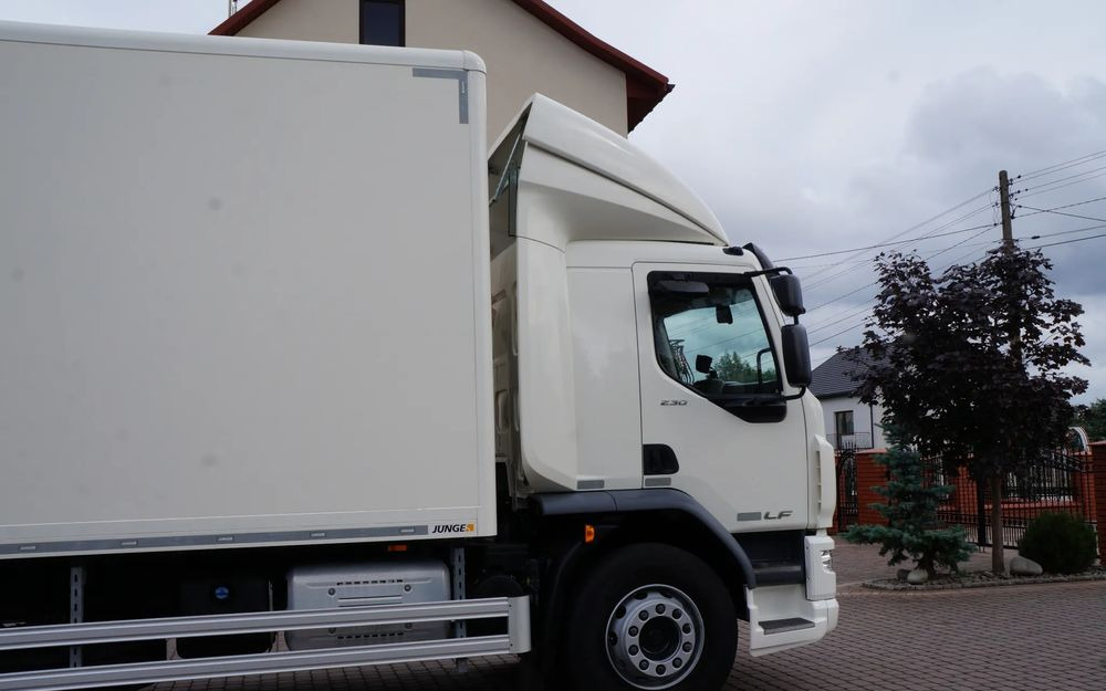DAF LF 230 18 TON EURO 6 KONTENER 18 PALET ŁAD. 9800 KG WINDA TGM - Furgonas sunkvežimis: foto 4 DAF LF 230 18 TON EURO 6 KONTENER 18 PALET ŁAD. 9800 KG WINDA TGM - Furgonas sunkvežimis: foto 4