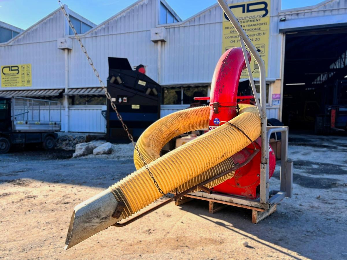 ASPIRATEUR A FEUILLE MOTORISÉ SUR BERCE (NET TVA) - Pramoninis siurblys: foto 1 ASPIRATEUR A FEUILLE MOTORISÉ SUR BERCE (NET TVA) - Pramoninis siurblys: foto 1