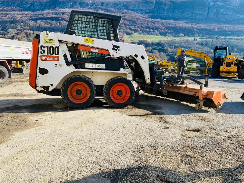 BOBCAT S100 mini chargeuse sur pneu (AVEC ACCESSOIRES) - Mini krautuvas: foto 5 BOBCAT S100 mini chargeuse sur pneu (AVEC ACCESSOIRES) - Mini krautuvas: foto 5