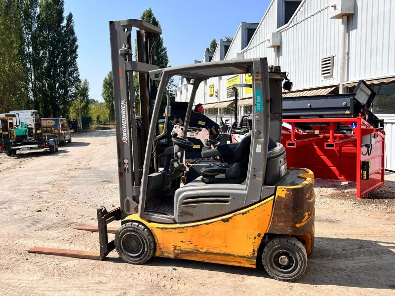 Jungheinrich EFG318 400ZZ Chariot élévateur électrique 1,8T - Elektrinis krautuvas: foto 2 Jungheinrich EFG318 400ZZ Chariot élévateur électrique 1,8T - Elektrinis krautuvas: foto 2