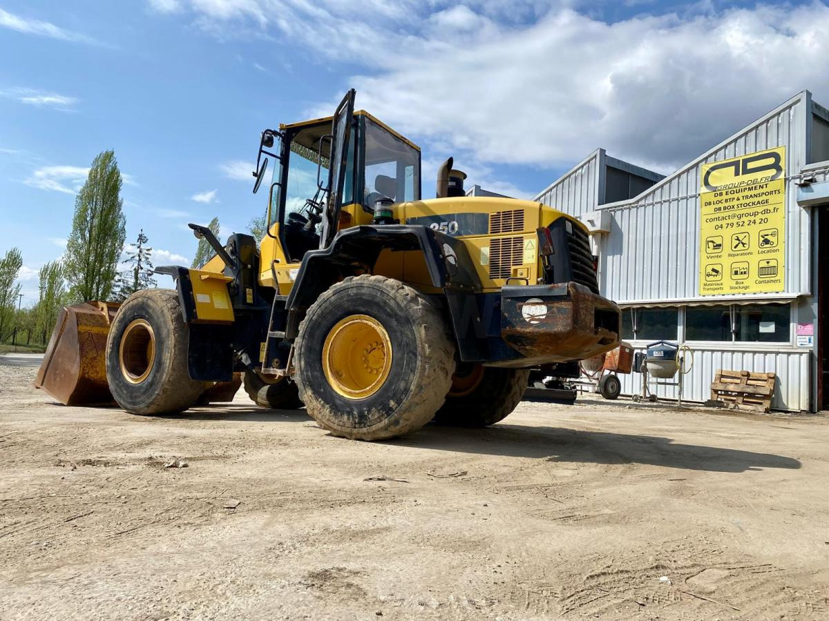 Komatsu WA250-5H Chargeuse à pneus - Ratinis krautuvas: foto 3 Komatsu WA250-5H Chargeuse à pneus - Ratinis krautuvas: foto 3