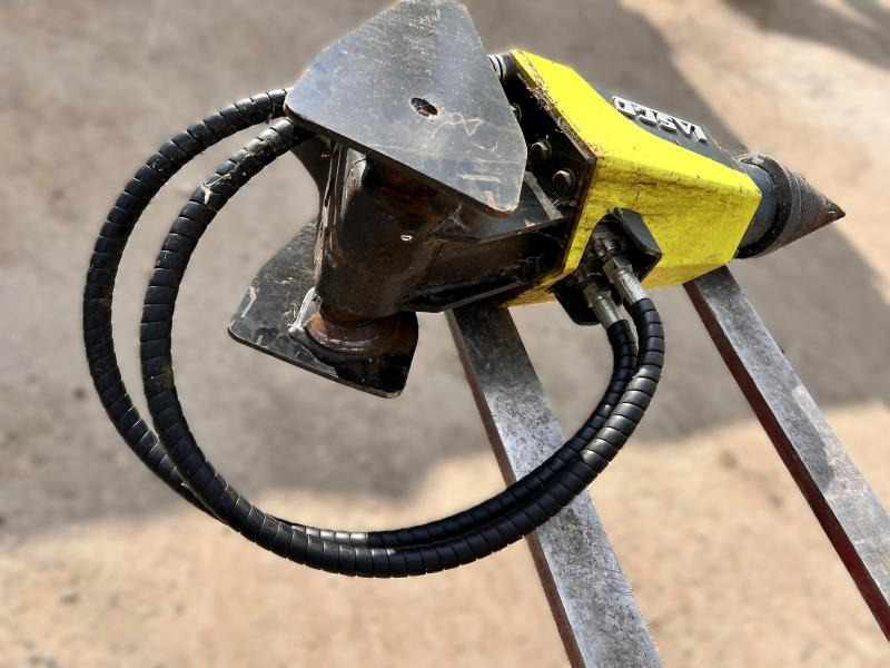 Lasco LASplit D1 10.21 Fendeuse à bois attache M3 - Padargas - Miško technika: foto 3 Lasco LASplit D1 10.21 Fendeuse à bois attache M3 - Padargas - Miško technika: foto 3