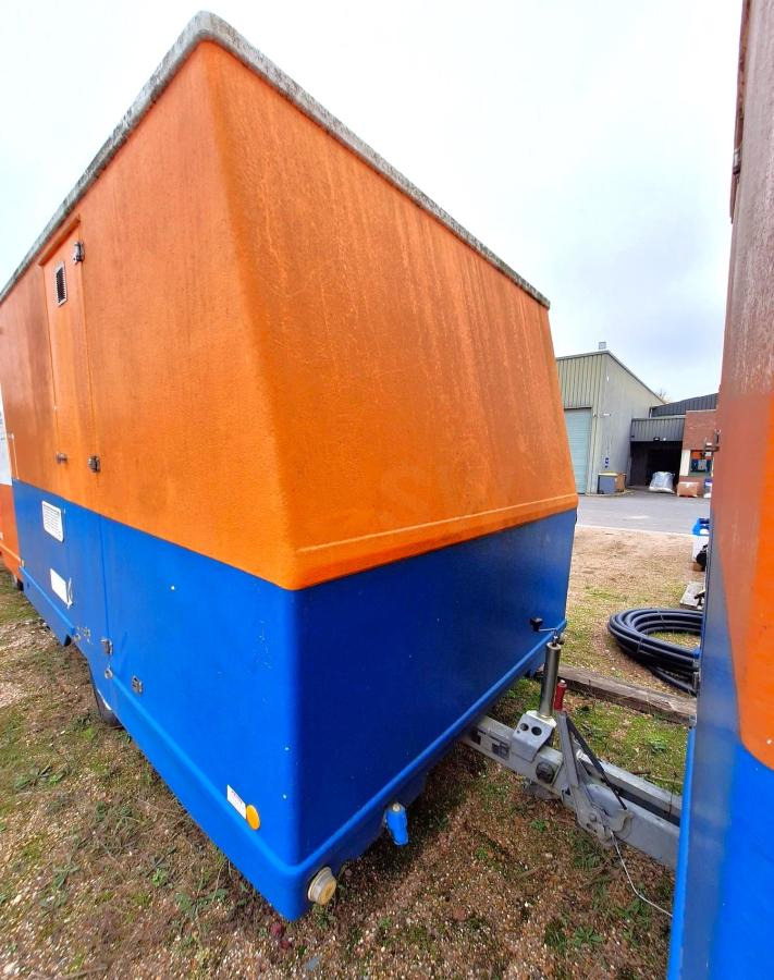 REMORQUE BASE VIE CABANE DE CHANTIER - Buitinis konteineris: foto 4 REMORQUE BASE VIE CABANE DE CHANTIER - Buitinis konteineris: foto 4