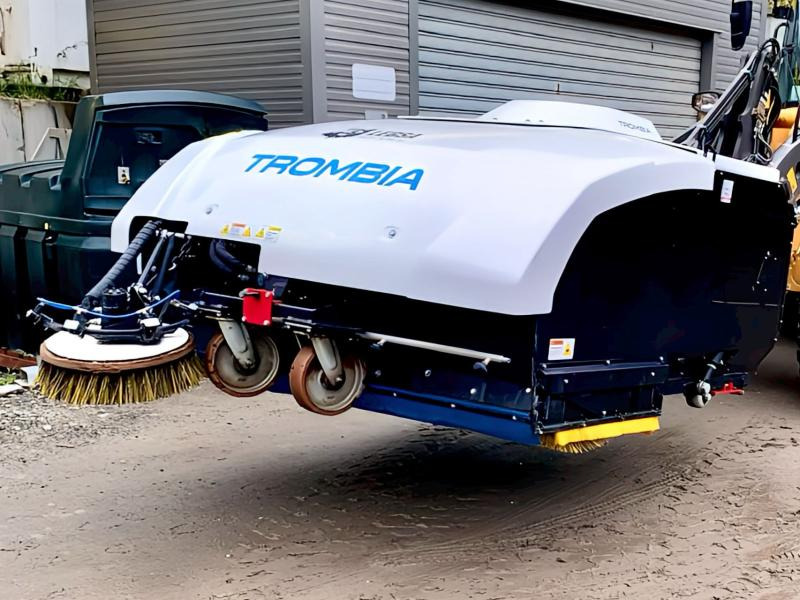 TROMBIA Balayeuse 220 - Rotacinė šluota: foto 5 TROMBIA Balayeuse 220 - Rotacinė šluota: foto 5