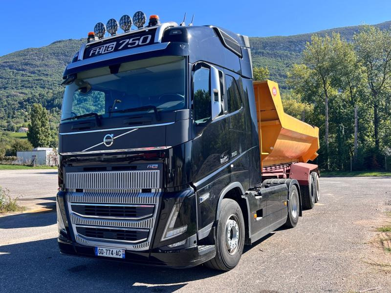 Volvo FH16 750cv 4x2 Cabine Glob Hydraulique - Vilkikas: foto 1 Volvo FH16 750cv 4x2 Cabine Glob Hydraulique - Vilkikas: foto 1