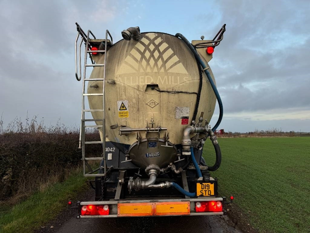 Puspriekabė cisterna Feldbinder 58 Cube Powder Tanker: foto 8