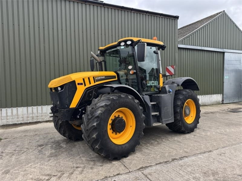 JCB Fastrac 4220 **8000 Hour Warranty** - Traktorius: foto 1 JCB Fastrac 4220 **8000 Hour Warranty** - Traktorius: foto 1