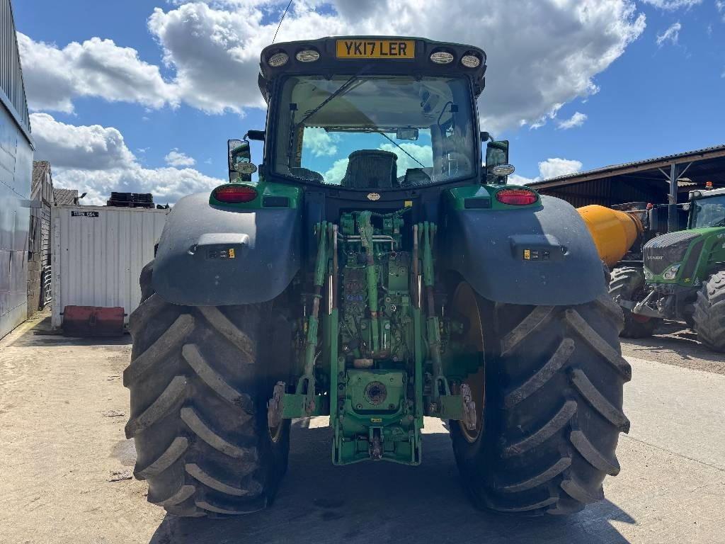 John Deere 6215 R AutoPower - Traktorius: foto 5 John Deere 6215 R AutoPower - Traktorius: foto 5