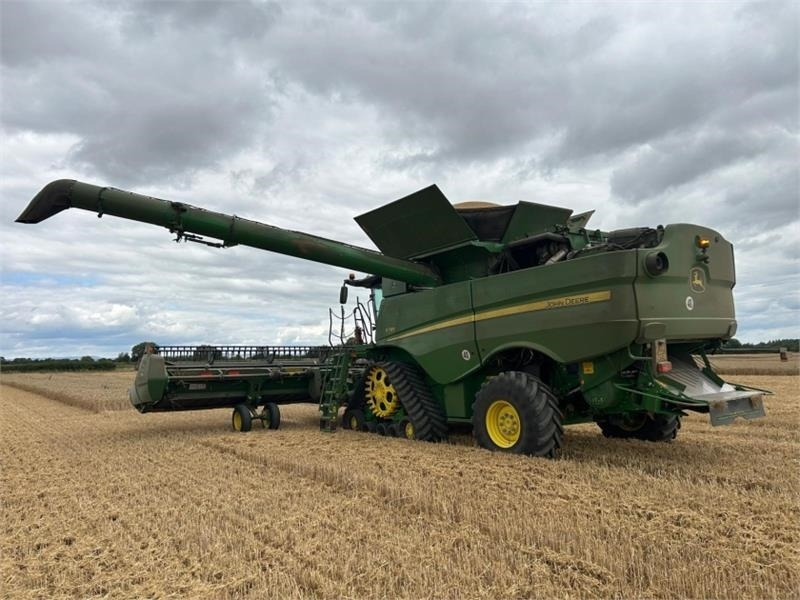 John Deere S785 4WD c/w 735D Header **Video Below** - Įranga už kombainai: foto 3 John Deere S785 4WD c/w 735D Header **Video Below** - Įranga už kombainai: foto 3