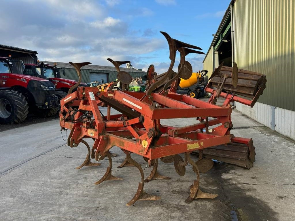 Knoche 4.5 Meter Folding Cultivator - Kultivatorius: foto 2 Knoche 4.5 Meter Folding Cultivator - Kultivatorius: foto 2