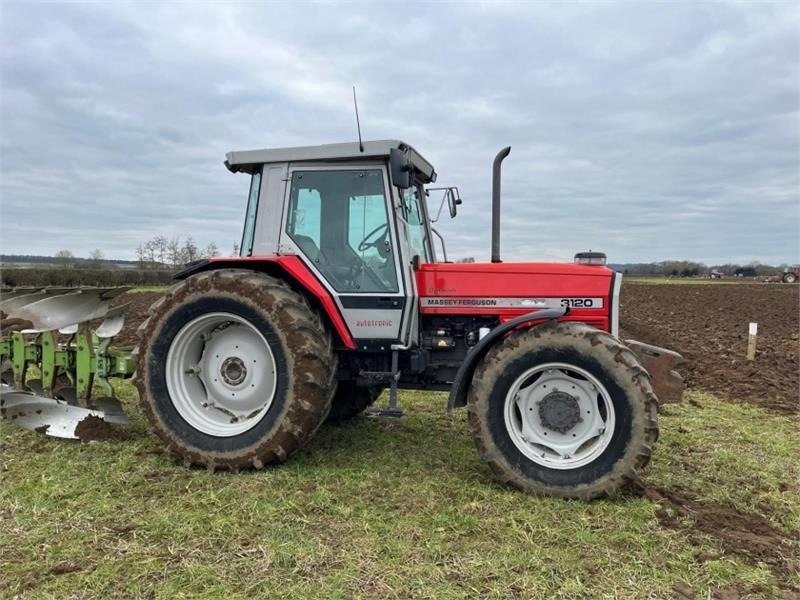 Massey Ferguson Massey Ferguson 3120 Dynashift - Traktorius: foto 4 Massey Ferguson Massey Ferguson 3120 Dynashift - Traktorius: foto 4