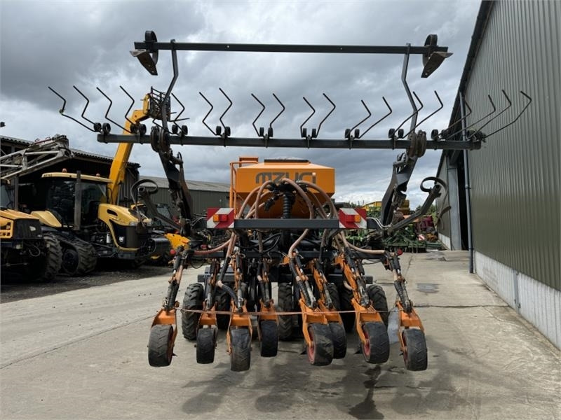 Mzuri Pro-Till 3T Seed Drill - Kombinuota sėjamoji: foto 4 Mzuri Pro-Till 3T Seed Drill - Kombinuota sėjamoji: foto 4