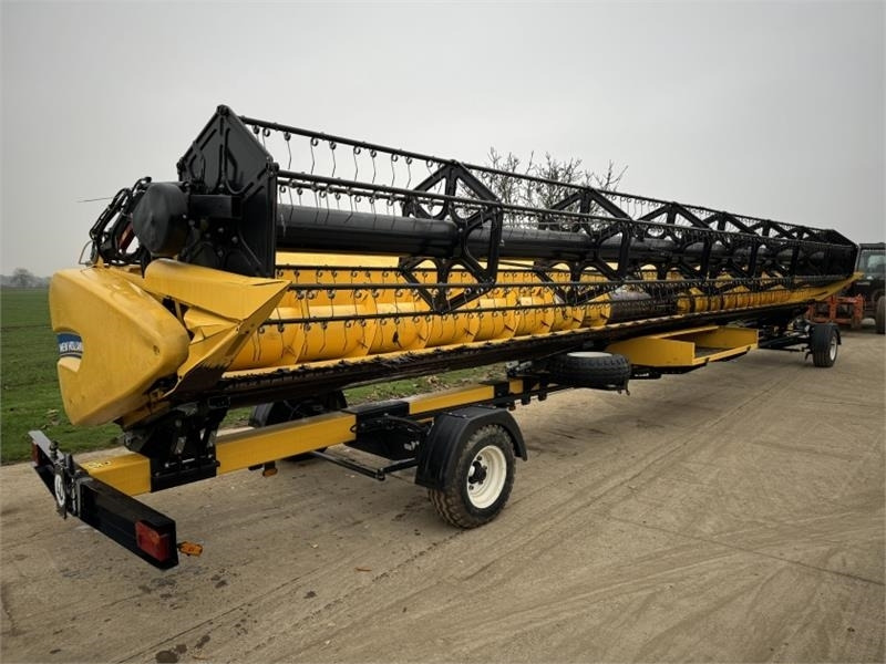 New Holland 41ft Varifeed Header - Įranga už kombainai: foto 2 New Holland 41ft Varifeed Header - Įranga už kombainai: foto 2