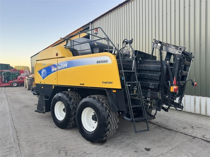 New Holland BB9060 Baler - Stačiakampių ryšulių presas: foto 2 New Holland BB9060 Baler - Stačiakampių ryšulių presas: foto 2