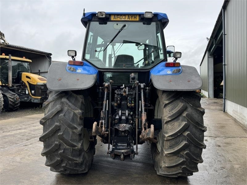 New Holland TM190 - Traktorius: foto 5 New Holland TM190 - Traktorius: foto 5