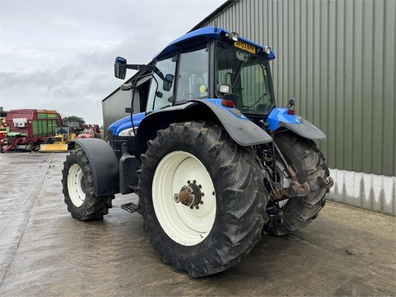 New Holland TM190 - Traktorius: foto 2 New Holland TM190 - Traktorius: foto 2