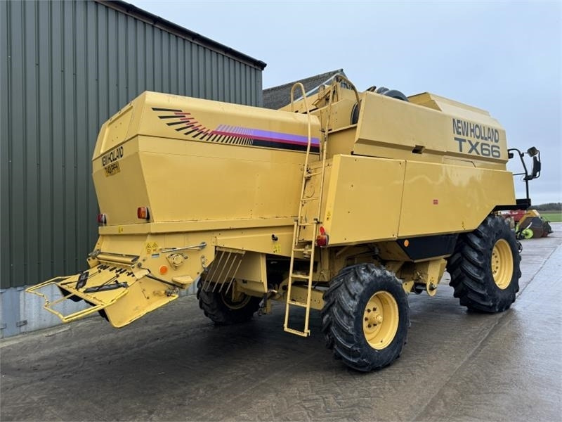 New Holland TX66 c/w 20ft Header - Įranga už kombainai: foto 2 New Holland TX66 c/w 20ft Header - Įranga už kombainai: foto 2