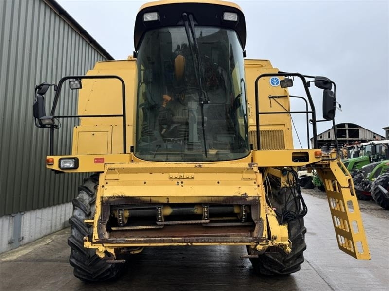 New Holland TX66 c/w 20ft Header - Įranga už kombainai: foto 5 New Holland TX66 c/w 20ft Header - Įranga už kombainai: foto 5
