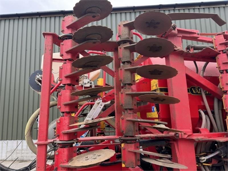 Kombinuota sėjamoji Vaderstad Rapid A600s 6m Seed Drill: foto 13 Kombinuota sėjamoji Vaderstad Rapid A600s 6m Seed Drill: foto 13