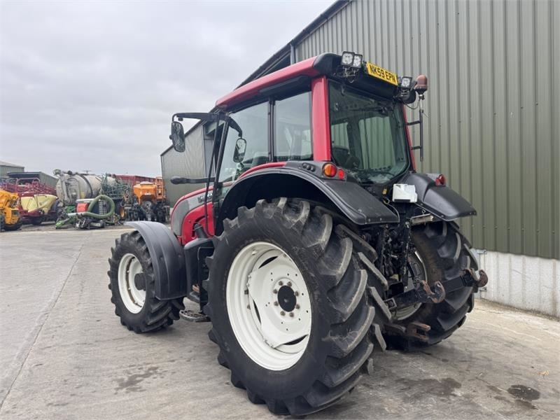 Valtra N121 Tractor - Traktorius: foto 2 Valtra N121 Tractor - Traktorius: foto 2