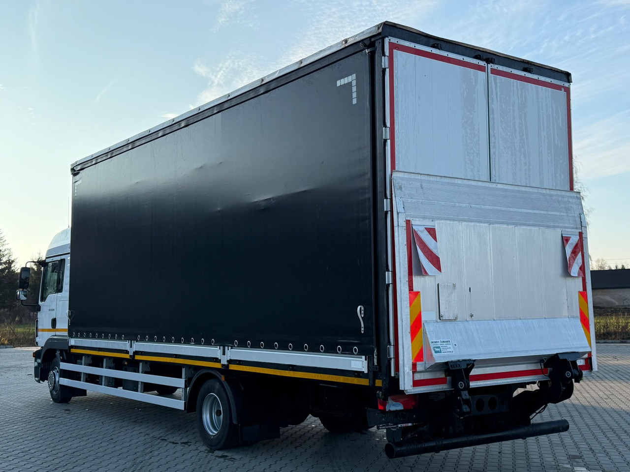 MAN TGL 12.250 / BURTO - FIRANKA / WINDA / 18 EUROPALET / SYPIALKA / 2018 ROK - Tentinis sunkvežimis: foto 4 MAN TGL 12.250 / BURTO - FIRANKA / WINDA / 18 EUROPALET / SYPIALKA / 2018 ROK - Tentinis sunkvežimis: foto 4